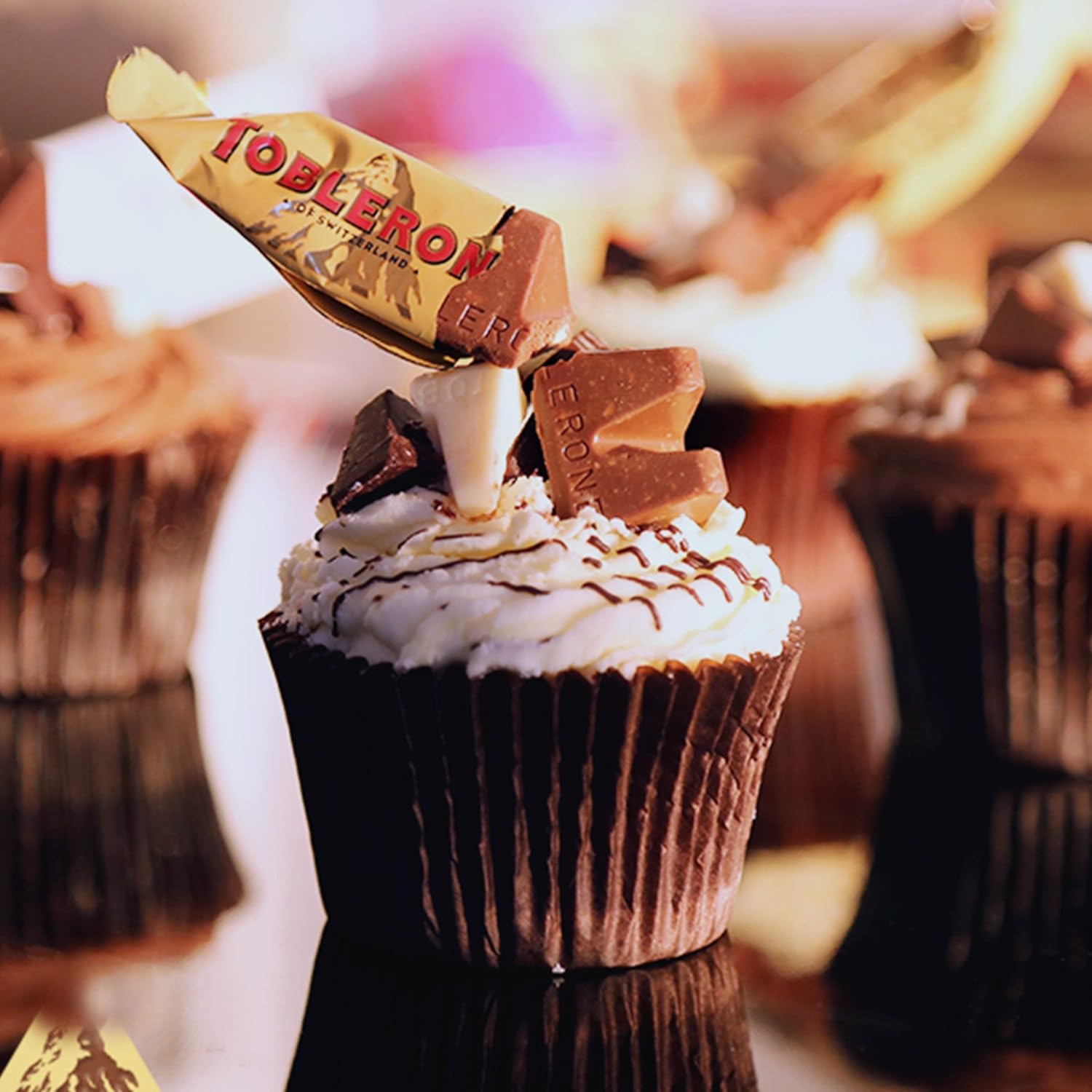 Toblerone Mix Box Klarsichtdose 904 g (mind. 113 Toblerone) - Image 3